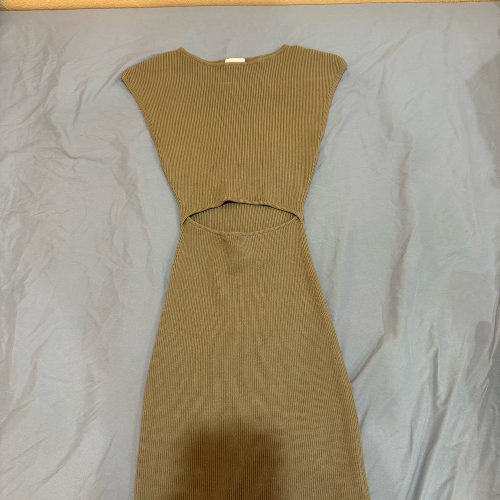 Aritzia Wilfred Sage Green Dress